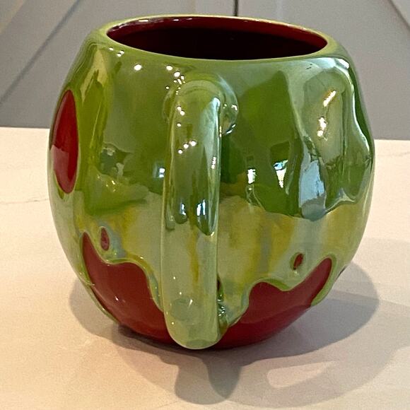 Disney Villains Snow White Poison Apple Iridescent Ceramic Mug Halloween NEW - Picture 7 of 8